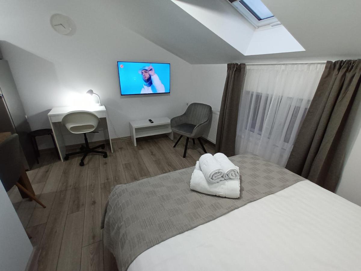 Old Town Studio Apartments Baia Mare Exterior foto